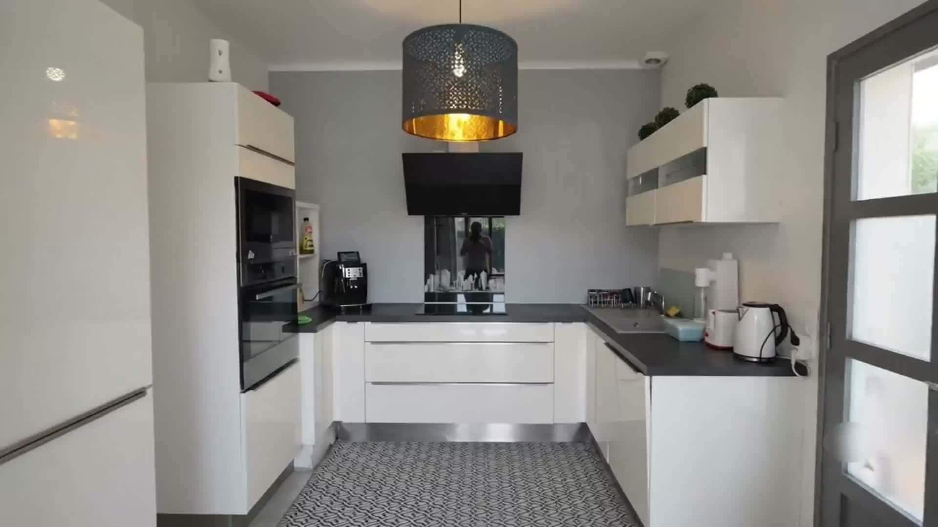 Cuisine entièrement équipée