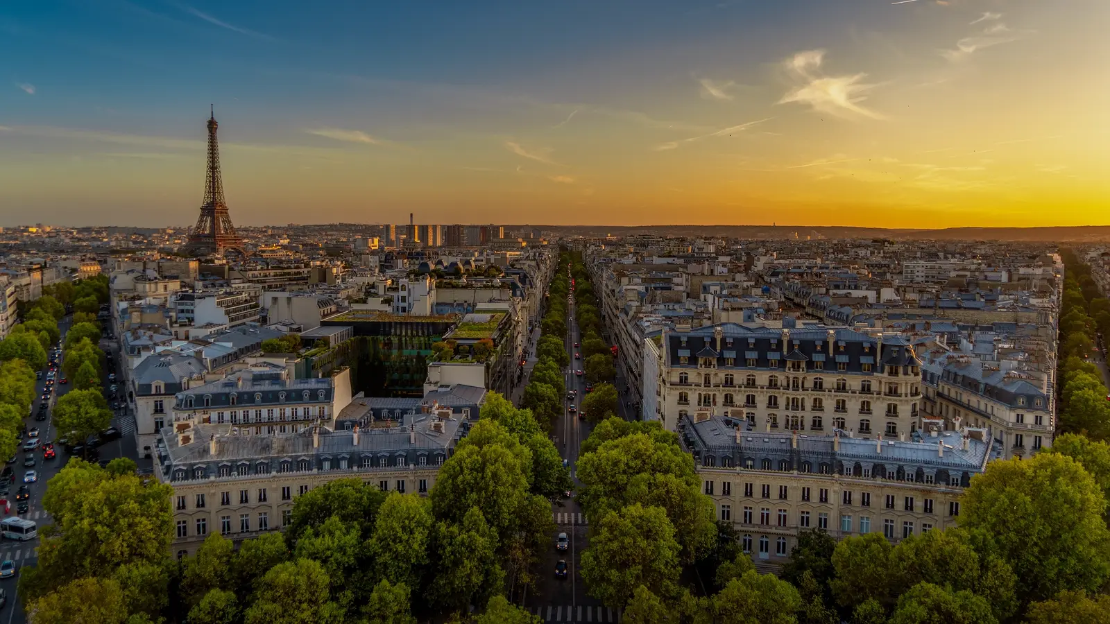 Paris au coucher du soleil, vu depuis l'Arc de Triomphe